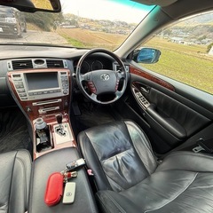 極美⭐︎車検10年２月⭐︎走行9万㌔⭐︎18後期マジェスタ⭐︎特別仕様車！最上級グレード フルオプション車両！本革 サンルーフ マークレビンソン 最近TOYOTAディーラー車検受けたばかり⭐︎車庫保管！状態いいです⭐︎不具合なしの画像