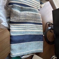 カーテンの画像