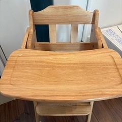 【新品未使用】ハイチェア　タンスのゲン 折り畳みの画像