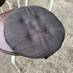 丸椅子　6脚　クッション付きの画像