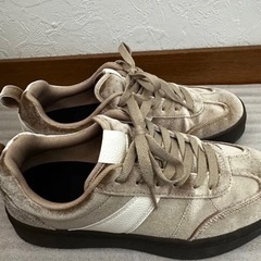 GU☆ベロアスニーカー☆Lサイズ24.5センチの画像