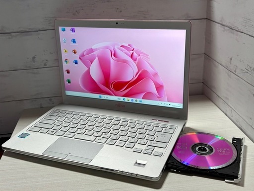 ⭐️美品 爆速起動?【Microsoft Office 最新2024搭載✨】富士通 LIFEBOOK SH75 B1/13.3インチ/