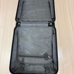 キャリーケースの画像