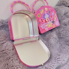 美品✨セボンスター バック型缶 2個の画像