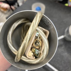 店2603-208 モダンなデザイン 6灯式 シーリングライト 通電確認済み ※球がきれている箇所もございますの画像