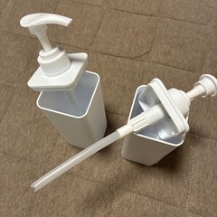 シャンプーリンス詰め替えボトルの画像