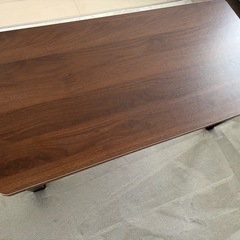 机　　　テーブルの画像