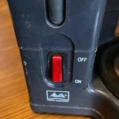 シンプルなコーヒーメーカーの画像