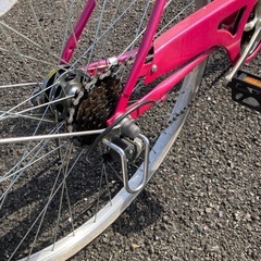 あさひ自転車27インチ　6段ギアカゴ付きの画像