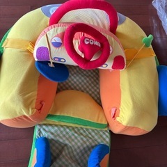 コンビ　おすわりくるマットの画像