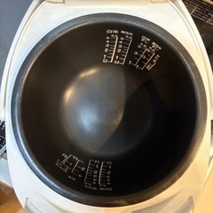 TOSHIBA IH炊飯器 5.5合 RC-10HK 動作確認済み　2016年製　2020年購入　値段交渉有の画像