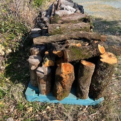 薪販売します。軽トラ載せ放題の画像