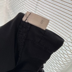 GU 黒スカートの画像