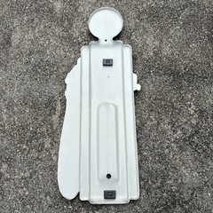 ガソリンポンプ型看板の画像