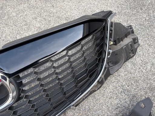 CX-5 KE型　フロントグリル
