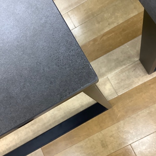 【お値下げしました！】ニトリのセラミック天板テーブルが入荷しました！