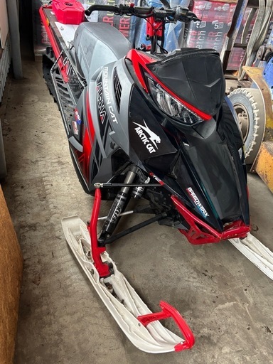 arctic cat alpha oneマウンテンキャット165セル付き　スノーモービル