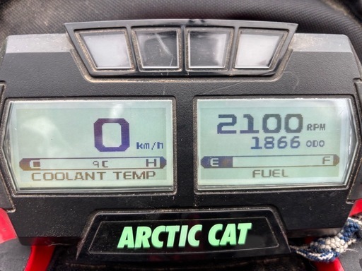 arctic cat alpha oneマウンテンキャット165セル付き　スノーモービル