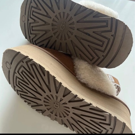 ugg   ファンケット　厚底　24㎝　美品