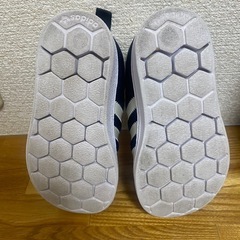 adidas キッズ　スリッポンシューズ 12.5cmの画像