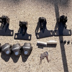 引取り限定　イノー　　ルーフキャリアセット　軽バン　サンバー　ミニキャブ　エブリイ　ハイゼット等の画像