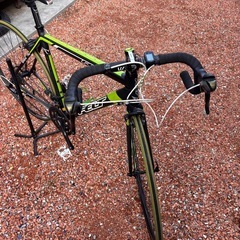 今からの時期おすすめ！！初心者にも優しいロードバイクの画像