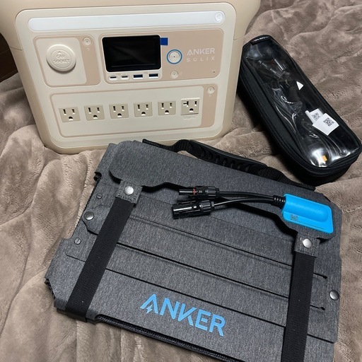 ポータブル電源1056Wh➕ソーラーパネルのセット