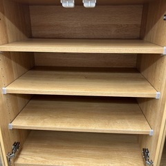 スリム食器棚の画像