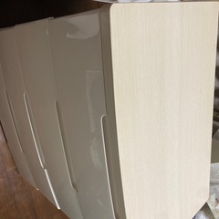 中古衣装ケースの画像