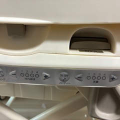コンビ　ベビーチェア　ベビーラック
の画像
