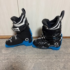 【引き渡し決定】スキー靴の画像
