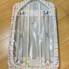 新品アイロン台　 スタンド式 ロータイプ 折りたたみ式の画像