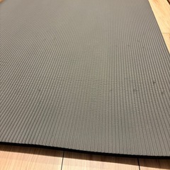 【ヨガマット】厚さ15mm/若干凹みありの画像
