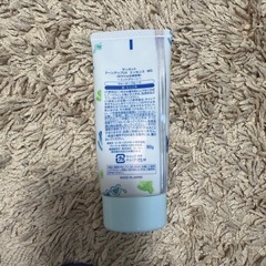 紫シャンプー・コンディショナー　スクラブ　泡立てネット　日焼け止めの画像