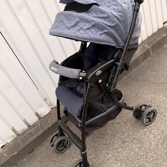 Aprica ベビーカーの画像