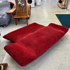 今2603-239 コンパクト ソファ ファブリック レッド リクライニング可能 キズ汚れ有りの画像