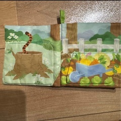 PEEK-A-BOO絵本おもちゃ　プーさんの画像