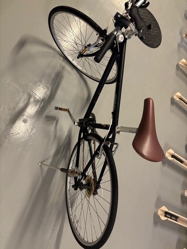 ＜動作＞Ferrari・フェラーリ・クロスバイク・3×7・21段変速・一部部品を新品交換・整備・お手入れ済・不要自転車無料引取りあり 動作＞Ferrari・フェラーリ・クロスバイク・3×7・21段変速・一部部品を