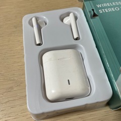 ワイヤレスイヤホンの画像