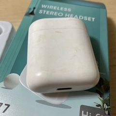 ワイヤレスイヤホンの画像