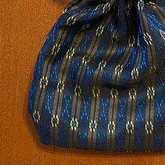 新品 未使用 ミニポーチ 巾着 和柄 和風 小物入れ 和小物 着物柄の画像