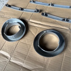 ダイハツ　ミラココア L675S フォグ枠　バンパーモール等　1台分　中古の画像