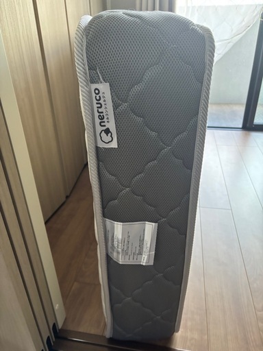 ★購入2年未満★天然木使用マットレス付★すのこベッドセミシングル