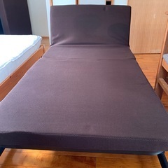 低反発折りたたみベッドの画像