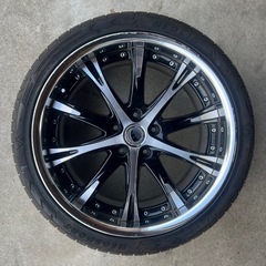 中古タイヤアルミホイール付き225/40R19履き替え無料の画像