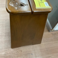☆ドリーム荒牧店☆ジモティー割引有☆【クリーニング済み】木製踏み台/現状販売の画像