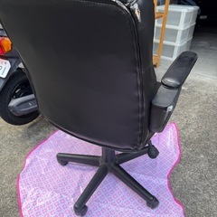 デスクチェアーの画像