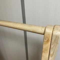 【無料お譲り 3/20または22引渡】木製ハンガーラックの画像
