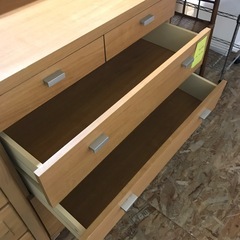 ジャングルジャングル貝塚店　チェスト　木目　木　ブラウン　茶色　5段　低い　シンプル　オシャレ　インテリア　収納　家具　中古　貝塚市　二色浜の画像