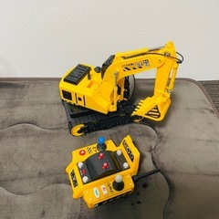 ラジコンバックホーの画像